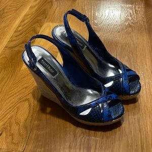 WHBM wedge NEW size 7